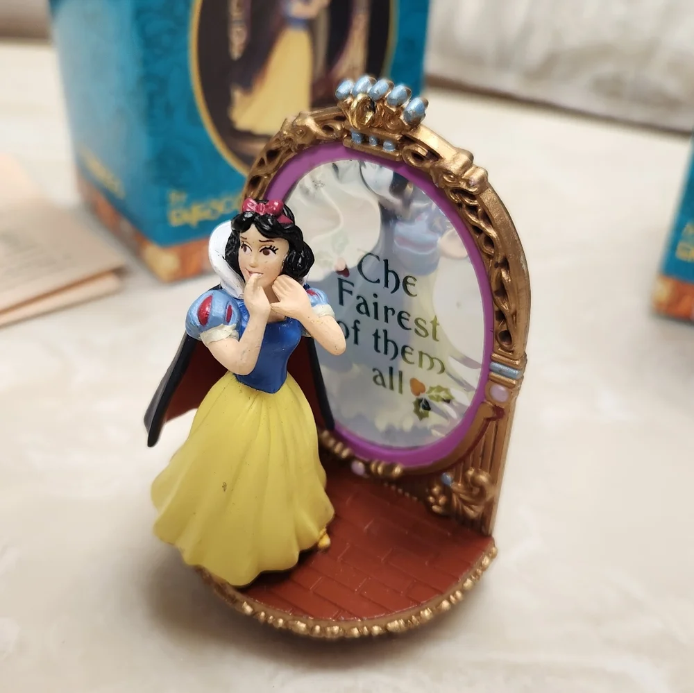 2 Enesco Snow White & the Seven Dwarfs Christmas Ornaments